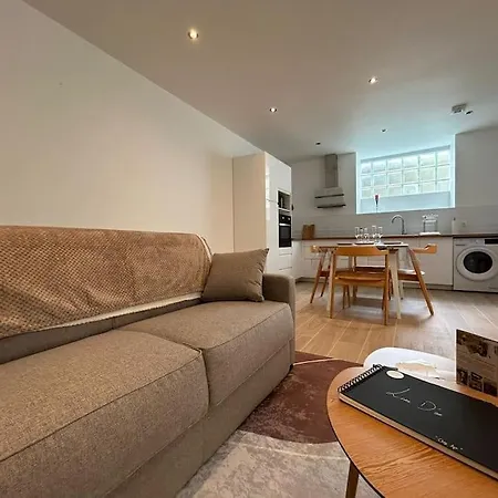 Chez Aya Эперне